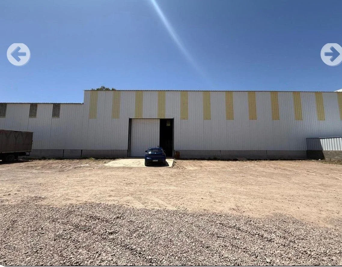 Galpón en venta de 3200m2 ubicado en El Plumerillo - Imagen 3