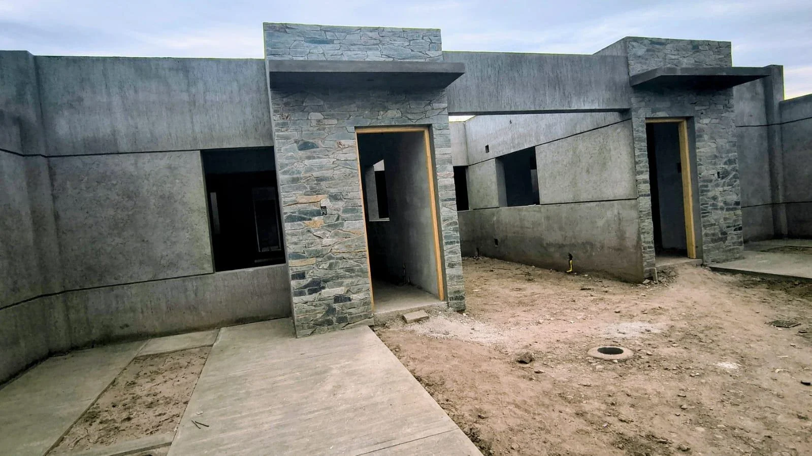 Casa en venta c/ cochera en Maipú - Imagen 1
