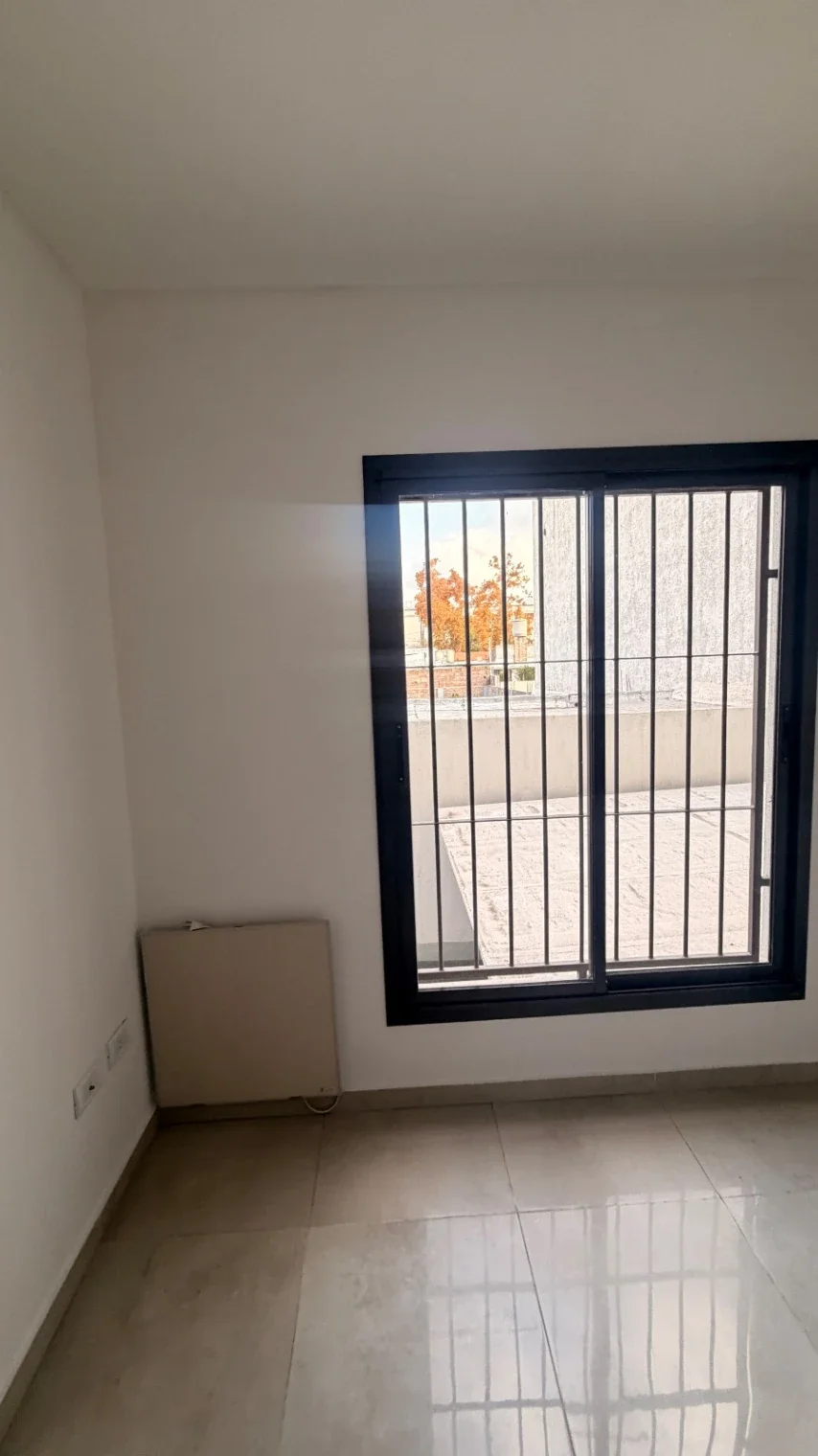 Departamento en alquiler c/ cochera en Godoy Cruz - Imagen 4