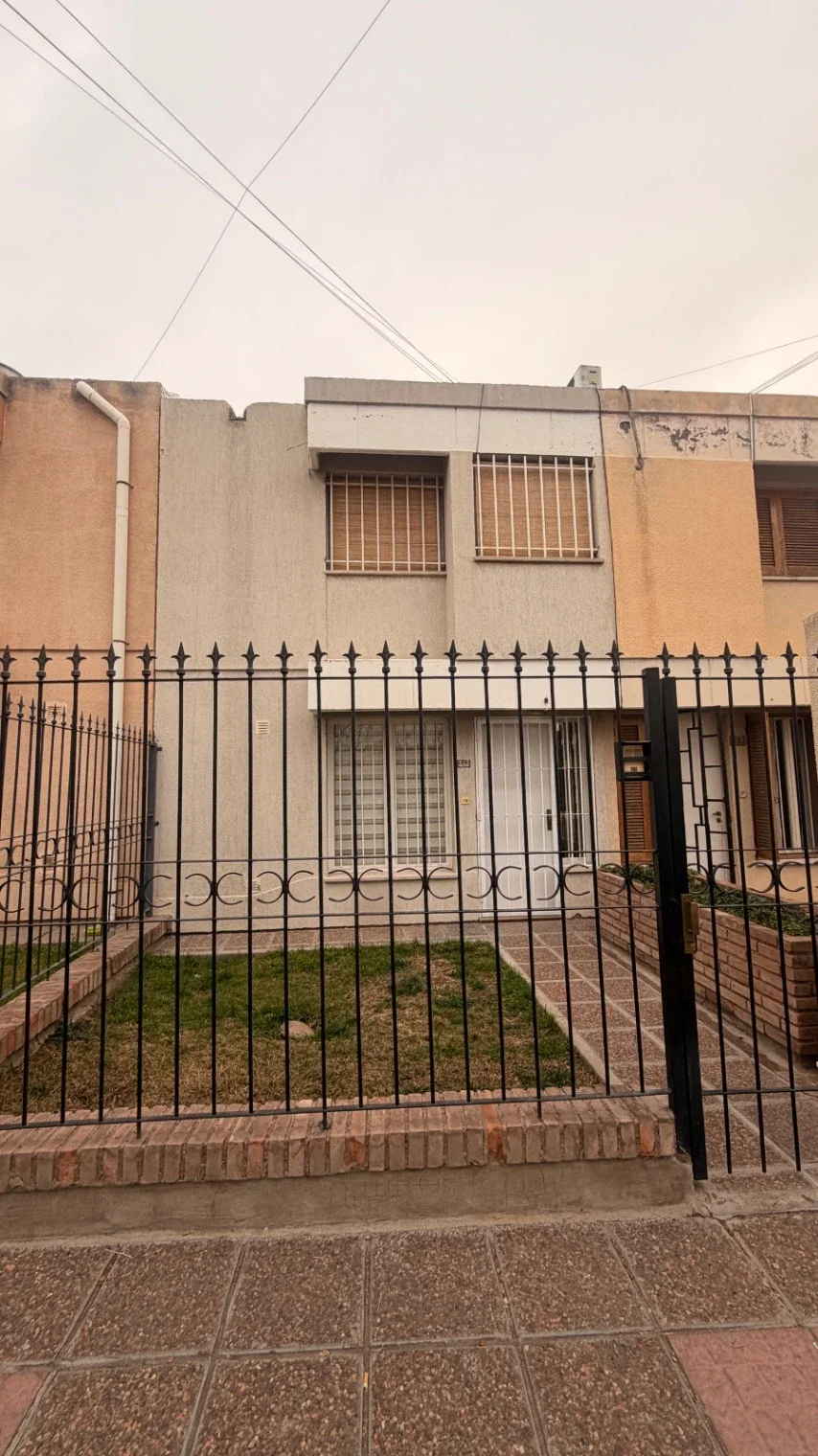 Dúplex en venta c/ cochera en Maipú - Imagen 1