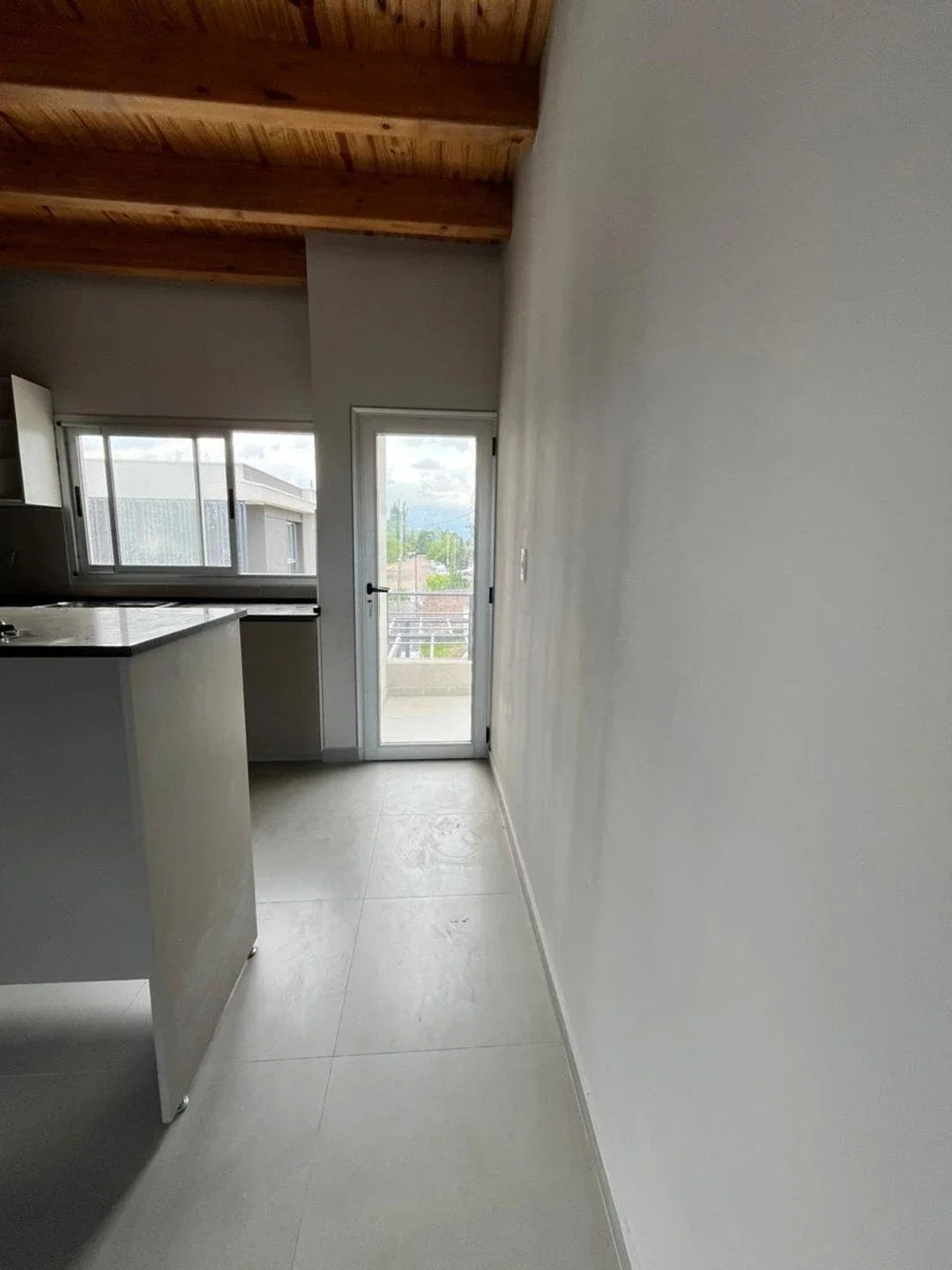 Departamento en venta c/ cochera en Rodeo de la Cruz - Imagen 4