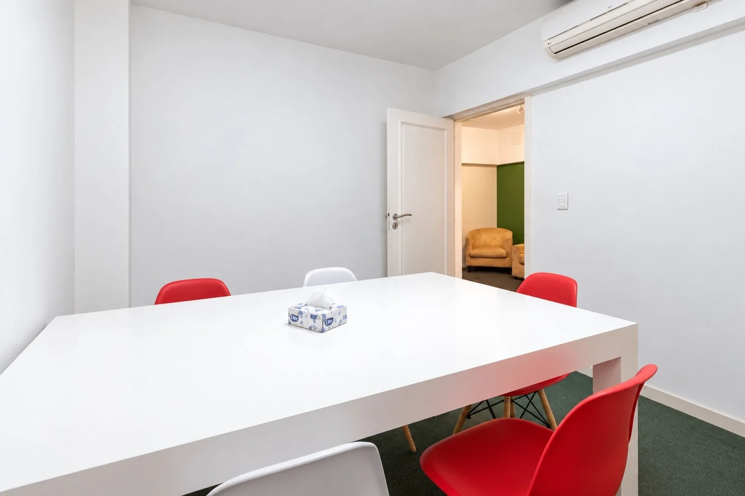 Venta Oficina al Frente Florida 600- 4 Despachos - cocina y baño privado - Imagen 5