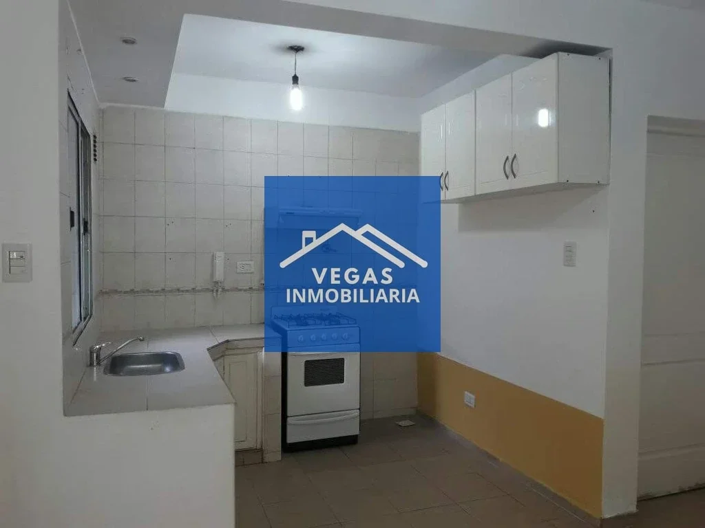Departamento en alquiler c/ cochera en Las Heras - Imagen 1