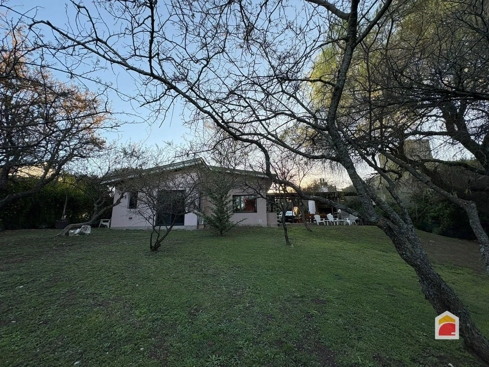 Casa en venta c/ cochera en Mendiolaza - Imagen 4