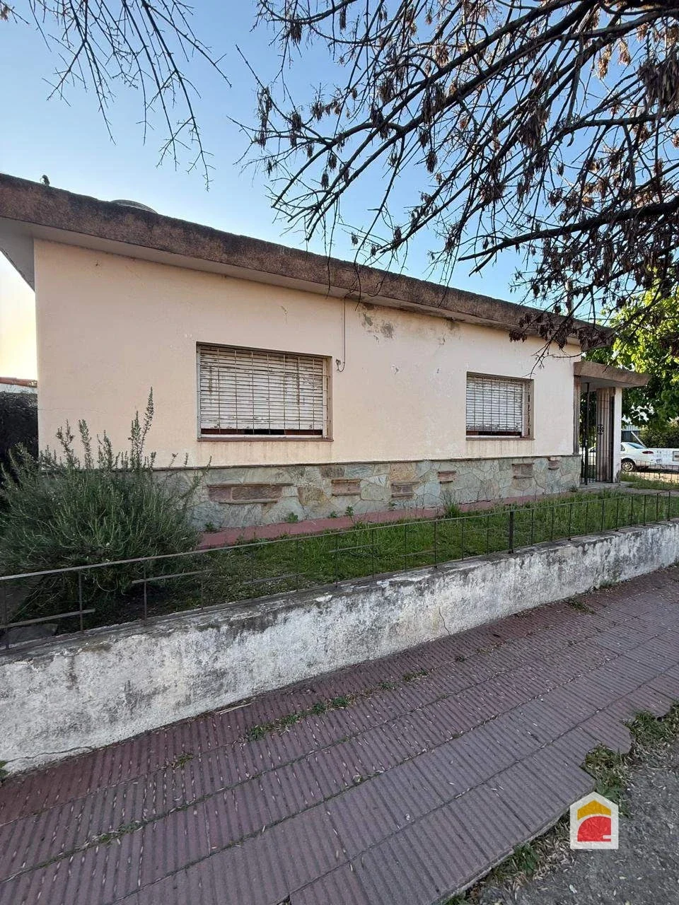 Casa en venta c/ cochera en Alto Verde - Imagen 2