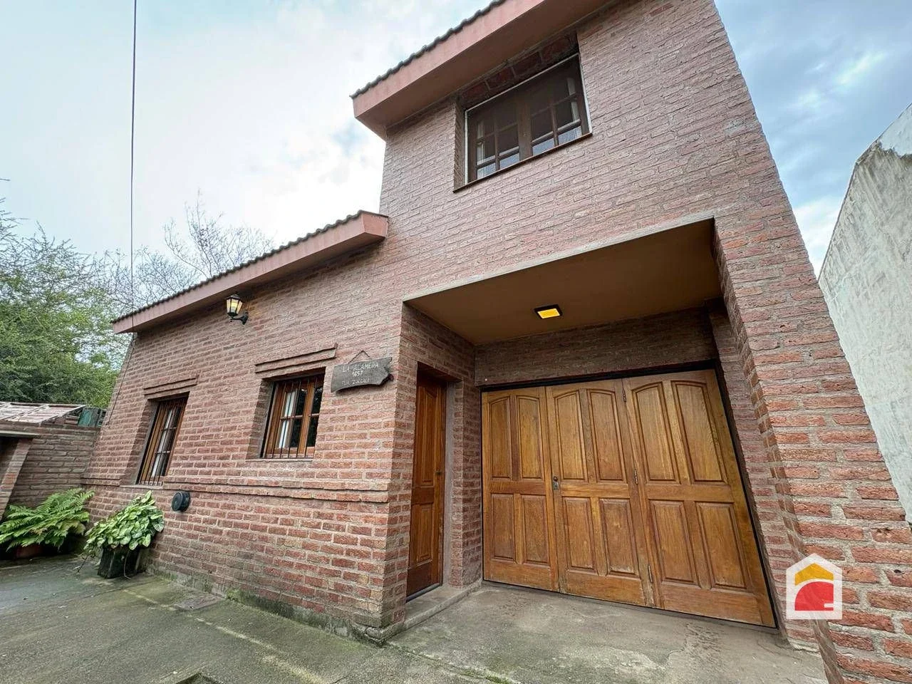 Casa en venta c/ cochera en Mendiolaza - Imagen 2