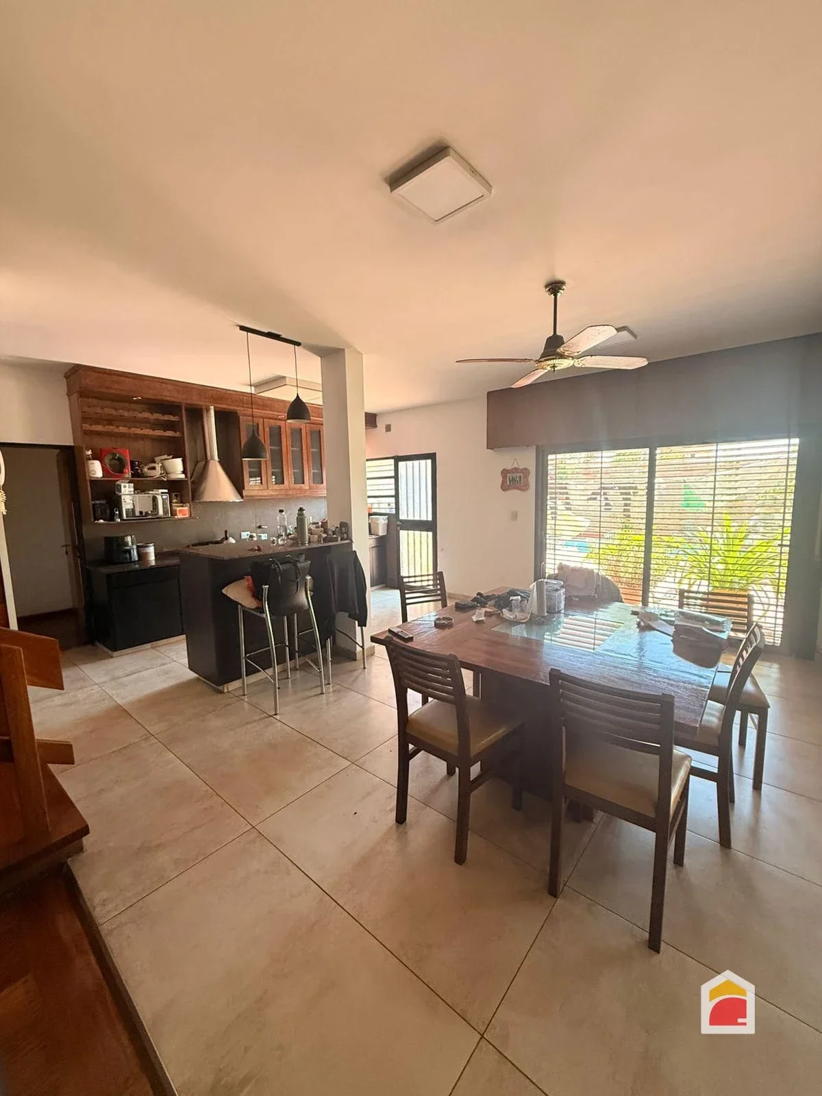 B° Maipú Segunda Sección, hermosa casa de 4 dorm y piscina - Imagen 5