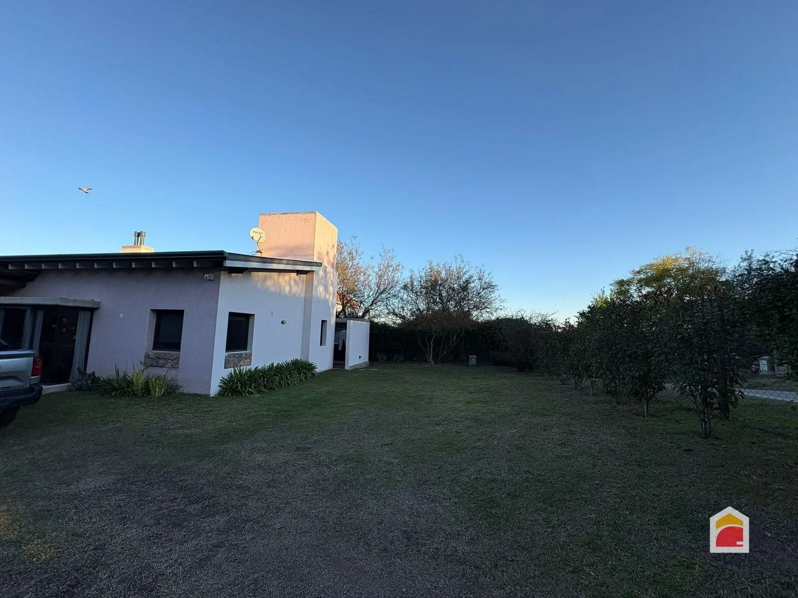 Casa en venta c/ cochera en Mendiolaza - Imagen 3