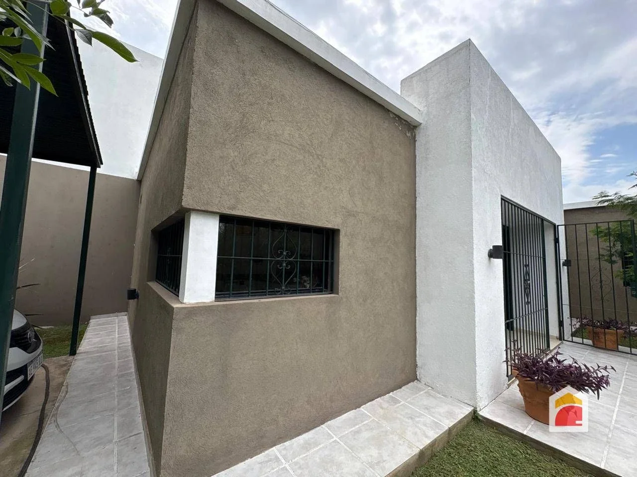 Casa en venta c/ cochera en Villa Allende - Imagen 4