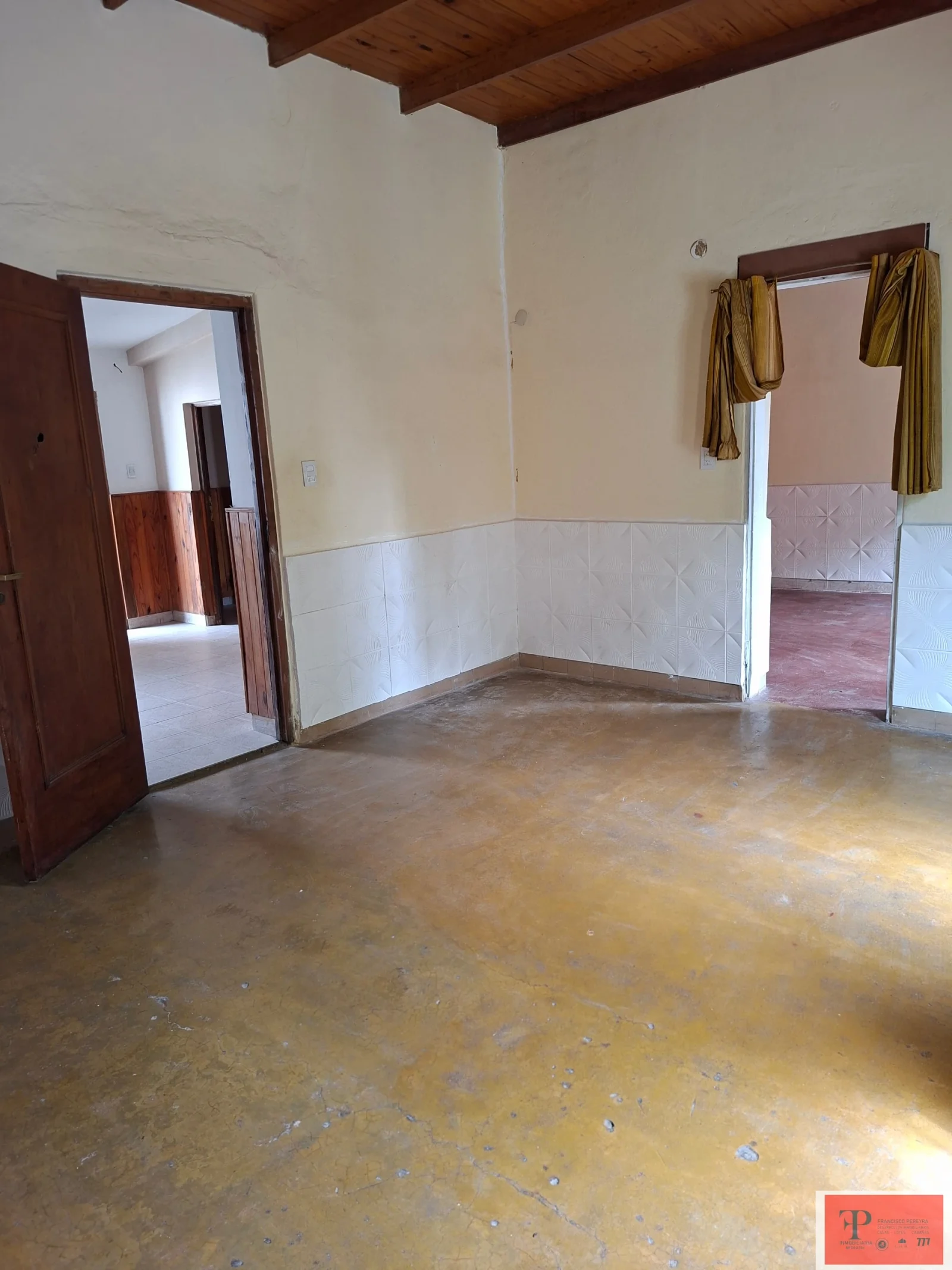 Casa en venta c/ cochera en Villa Dolores - Imagen 2
