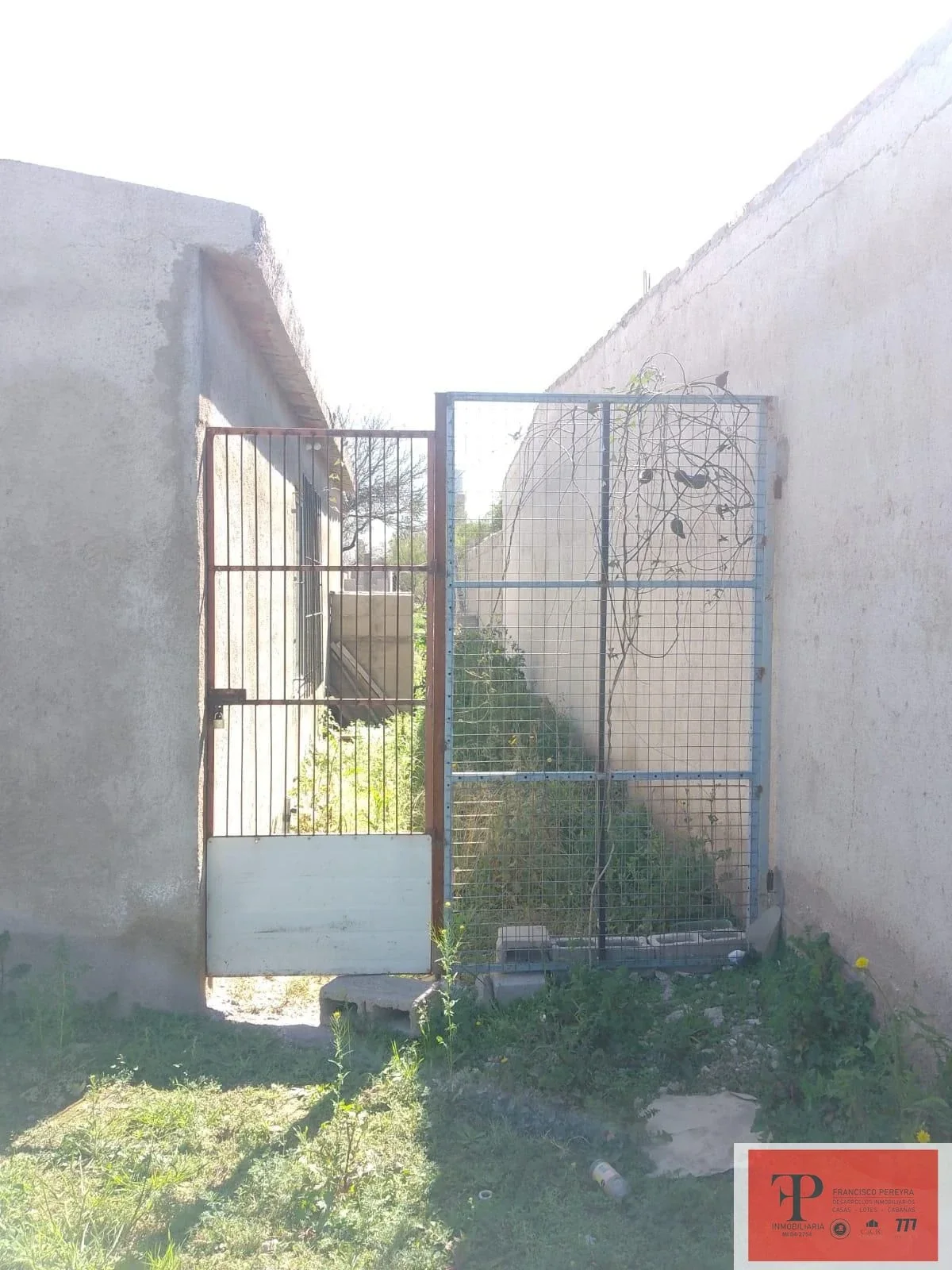 Casa en venta c/ cochera en Villa Sarmiento - Imagen 2