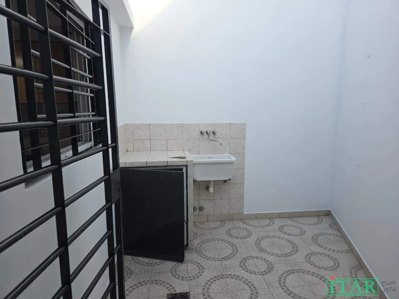 Casa en alquiler c/ cochera en Villa Soldati - Imagen 5