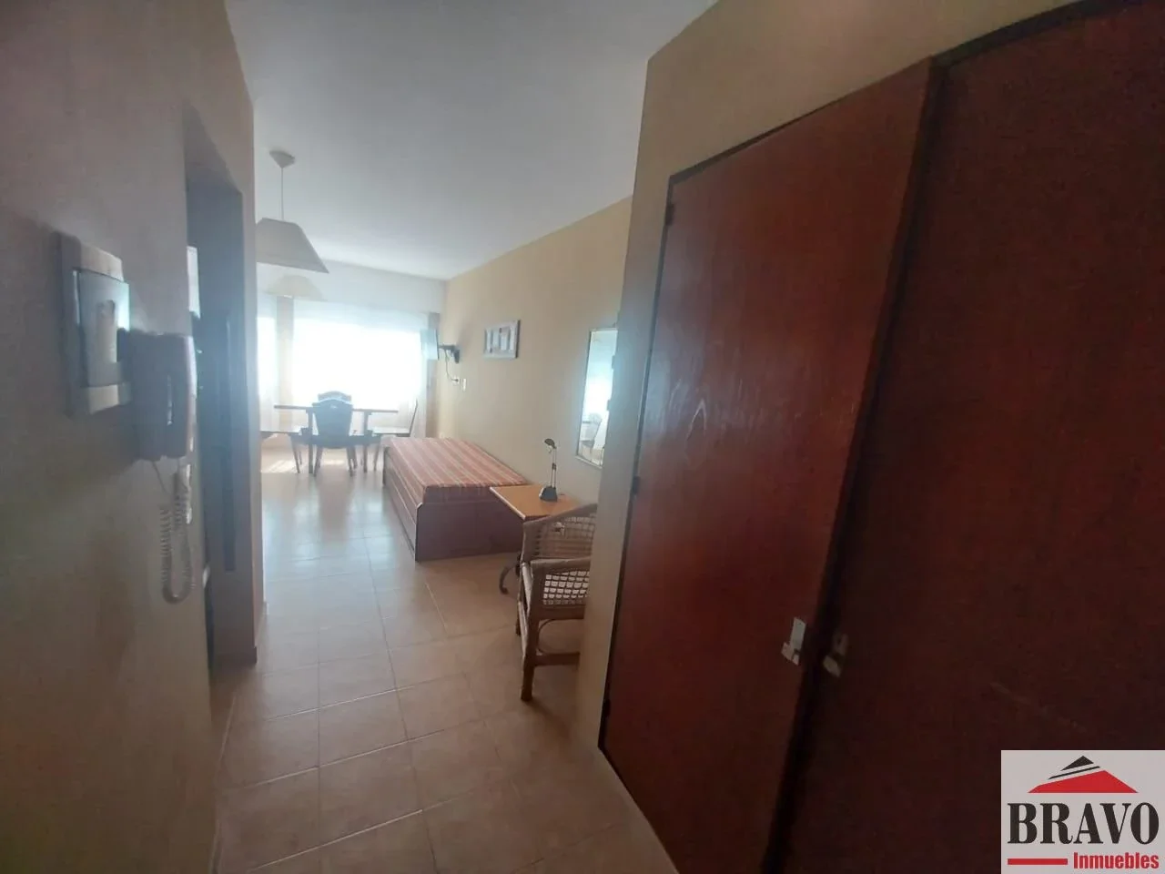 En venta departamentos monoambientes, frente al mar en Zona Centro, Villa Gesell - Imagen 2
