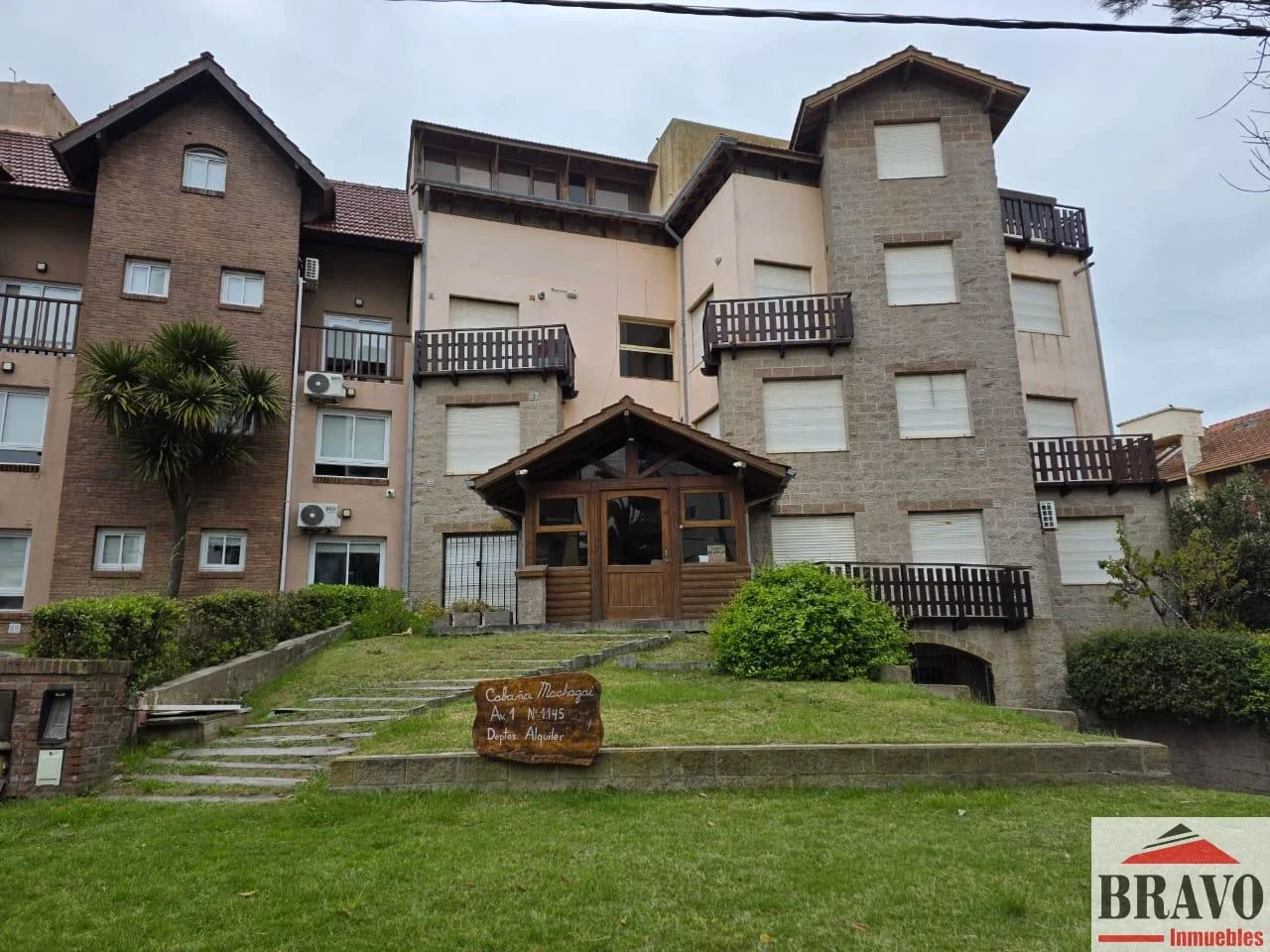 En venta departamento 3 ambientes, c/ cochera en Zona Centro - Imagen 1