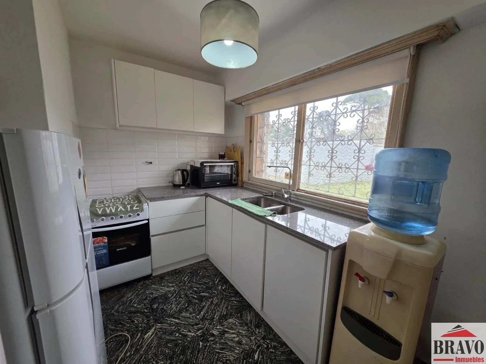 Chalet en venta c/ cochera en Zona Centro - Imagen 5