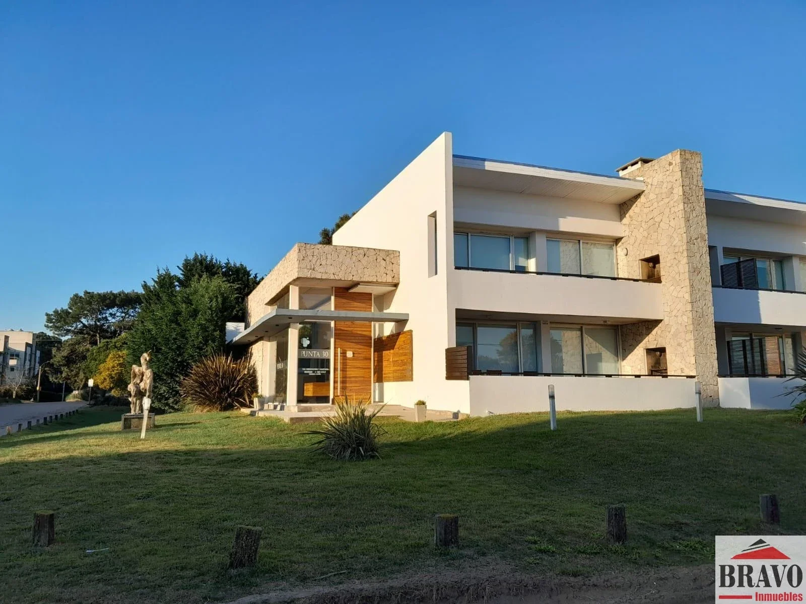 Departamento en venta c/ cochera en Las Gaviotas - Imagen 2