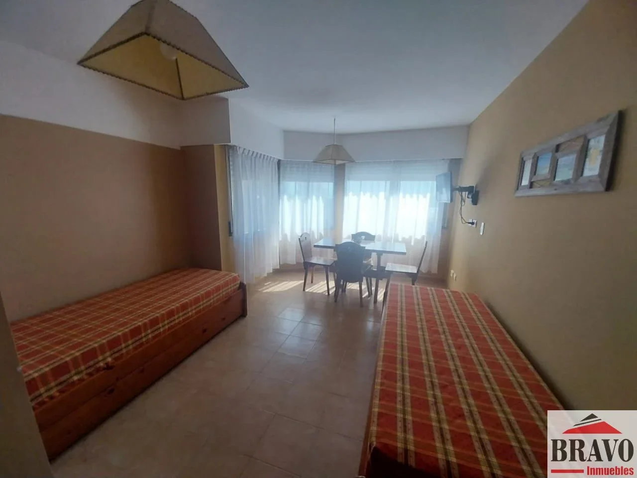 En venta departamentos monoambientes, frente al mar en Zona Centro, Villa Gesell - Imagen 1