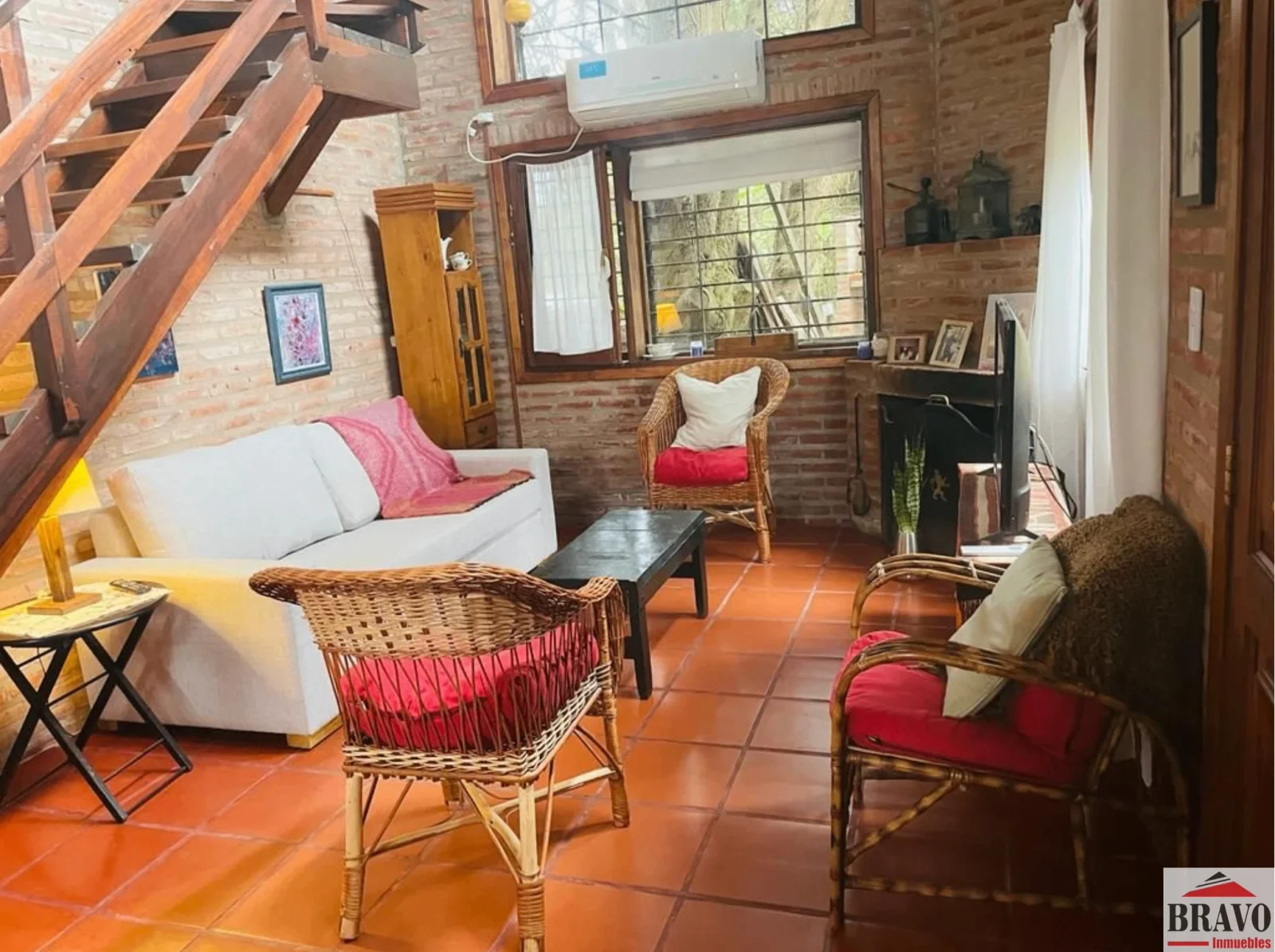 Chalet en venta + lote libre - Imagen 3