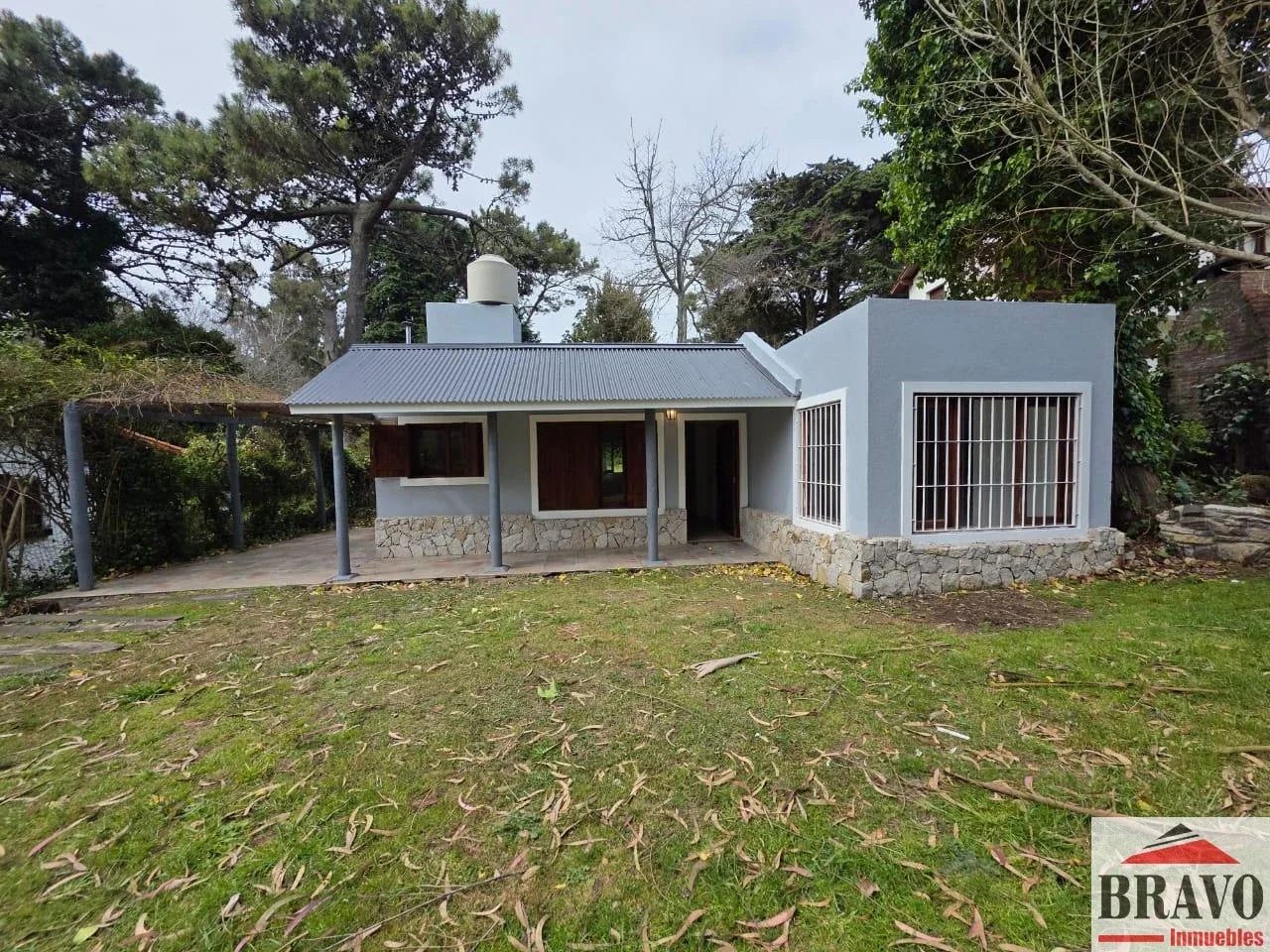 Chalet en venta c/ cochera en Zona Norte - Imagen 2