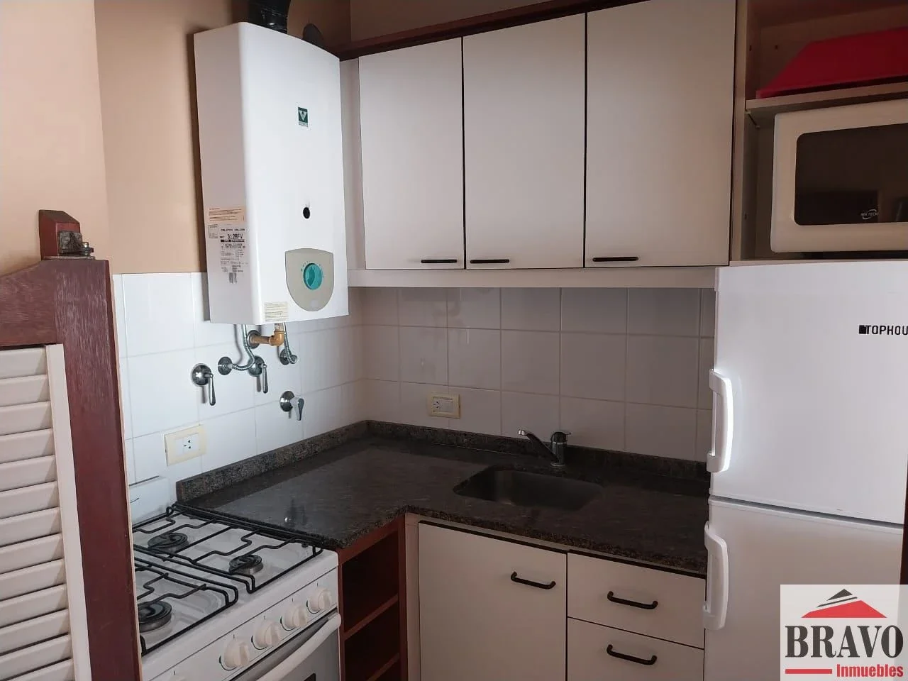 En venta departamentos monoambientes, frente al mar en Zona Centro, Villa Gesell - Imagen 4