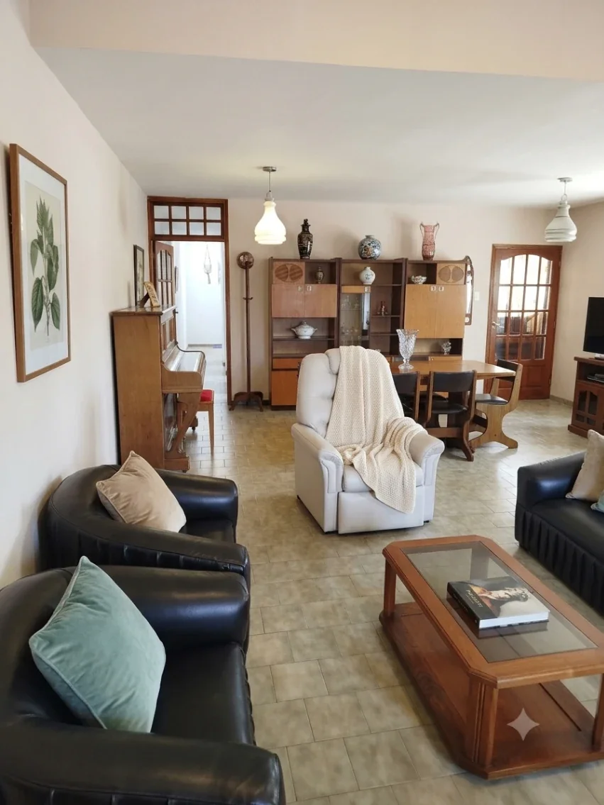 Chalet PH, 3 dormitorios , 2 baños , patio ,jardin en Villa Carlos Paz - Imagen 3