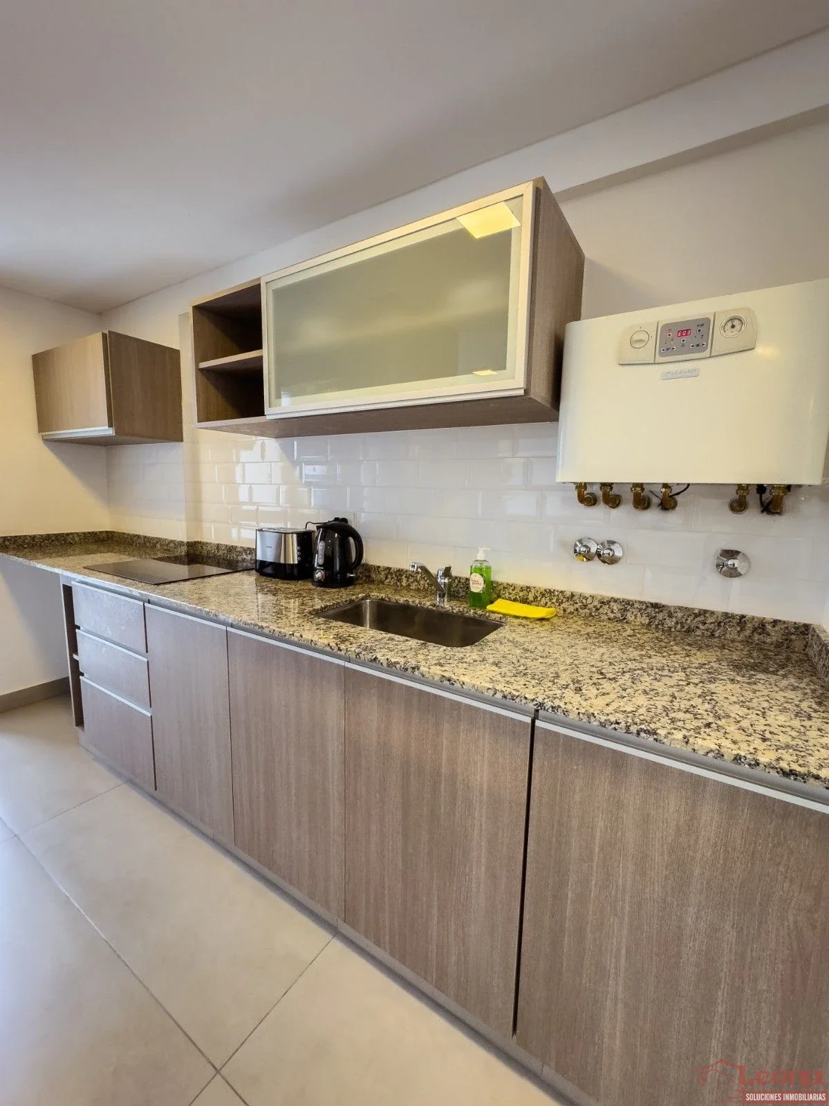Departamento 2 DORM SIN AMOBLAR en alquiler Bº Chijra - Imagen 3