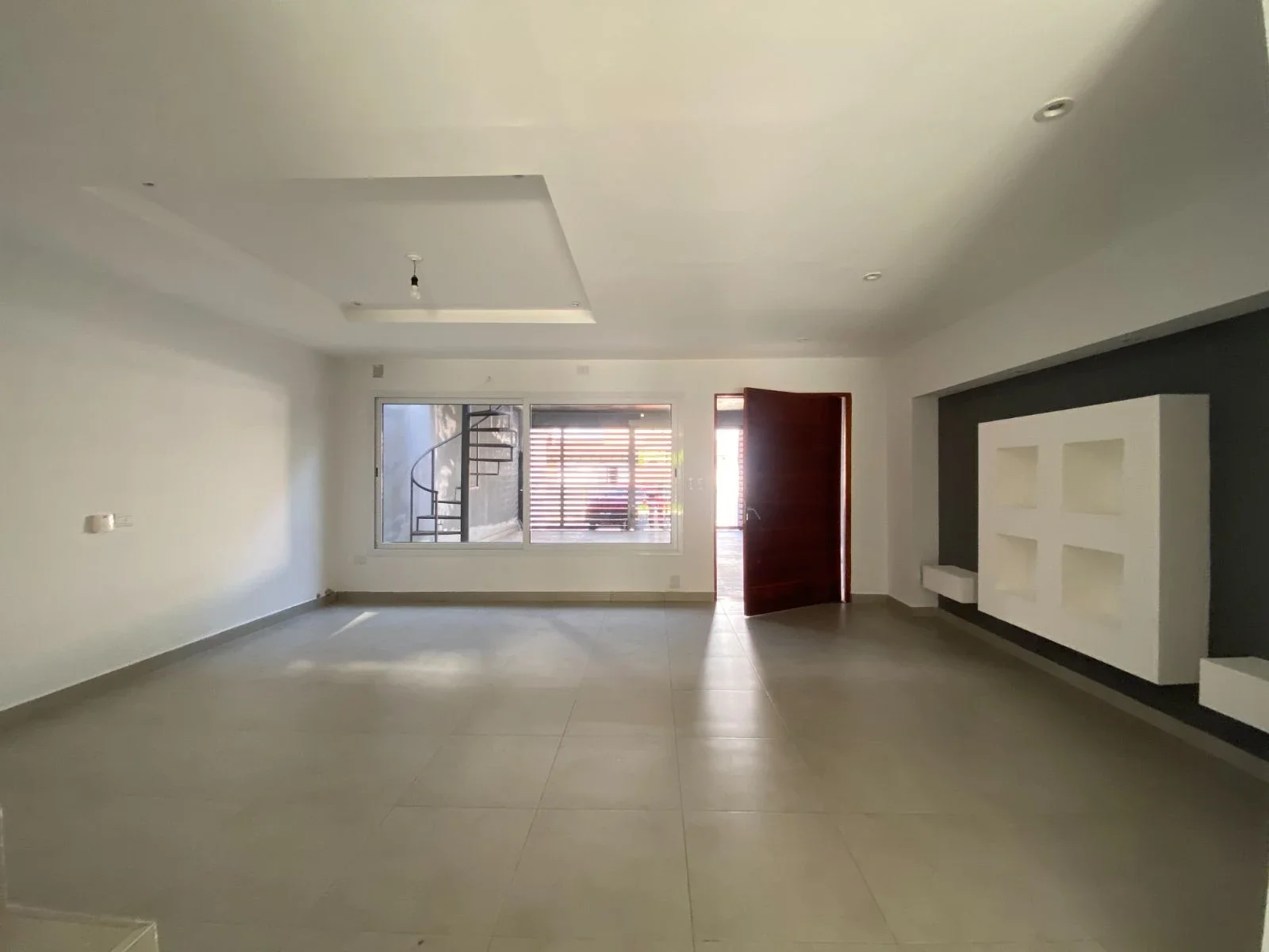 Dúplex A LA VENTA de 3 dormitorios c/ cochera Bº Bajo la Viña - Imagen 4