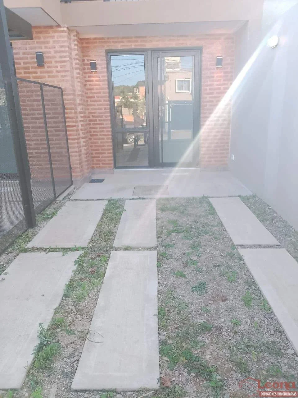 Dúplex 2 dorm en alquiler c/ cochera en Bajo la Viña - Imagen 2