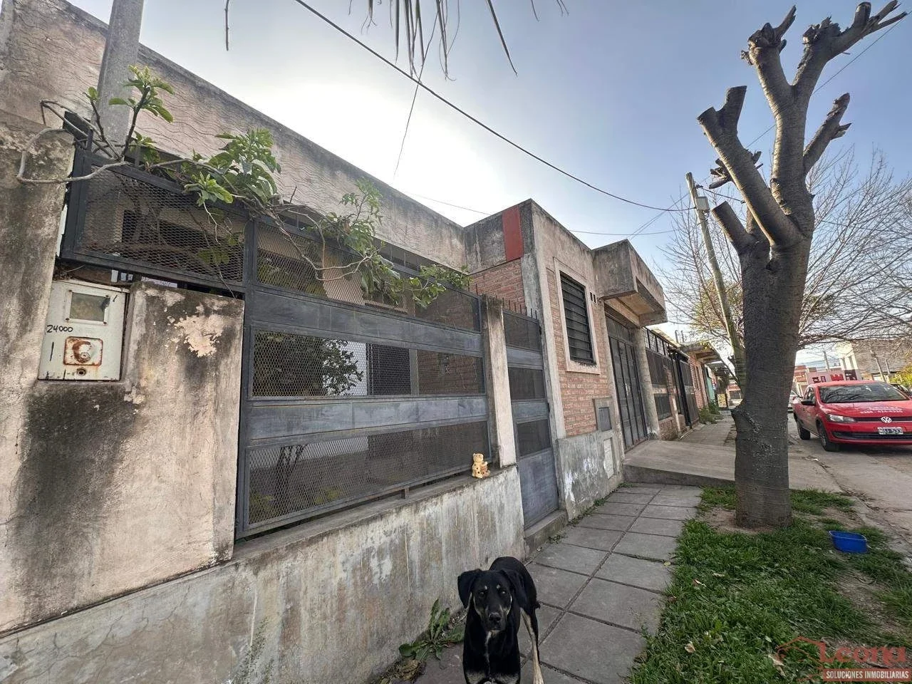 Casa en venta c/ cochera en Alto Comedero - Imagen 2