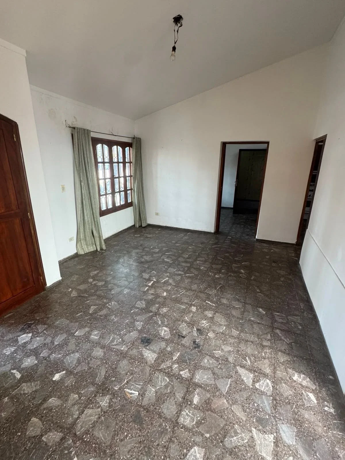 Casa en venta c/ cochera en 4.ª Sección Área Fundacional - Imagen 4