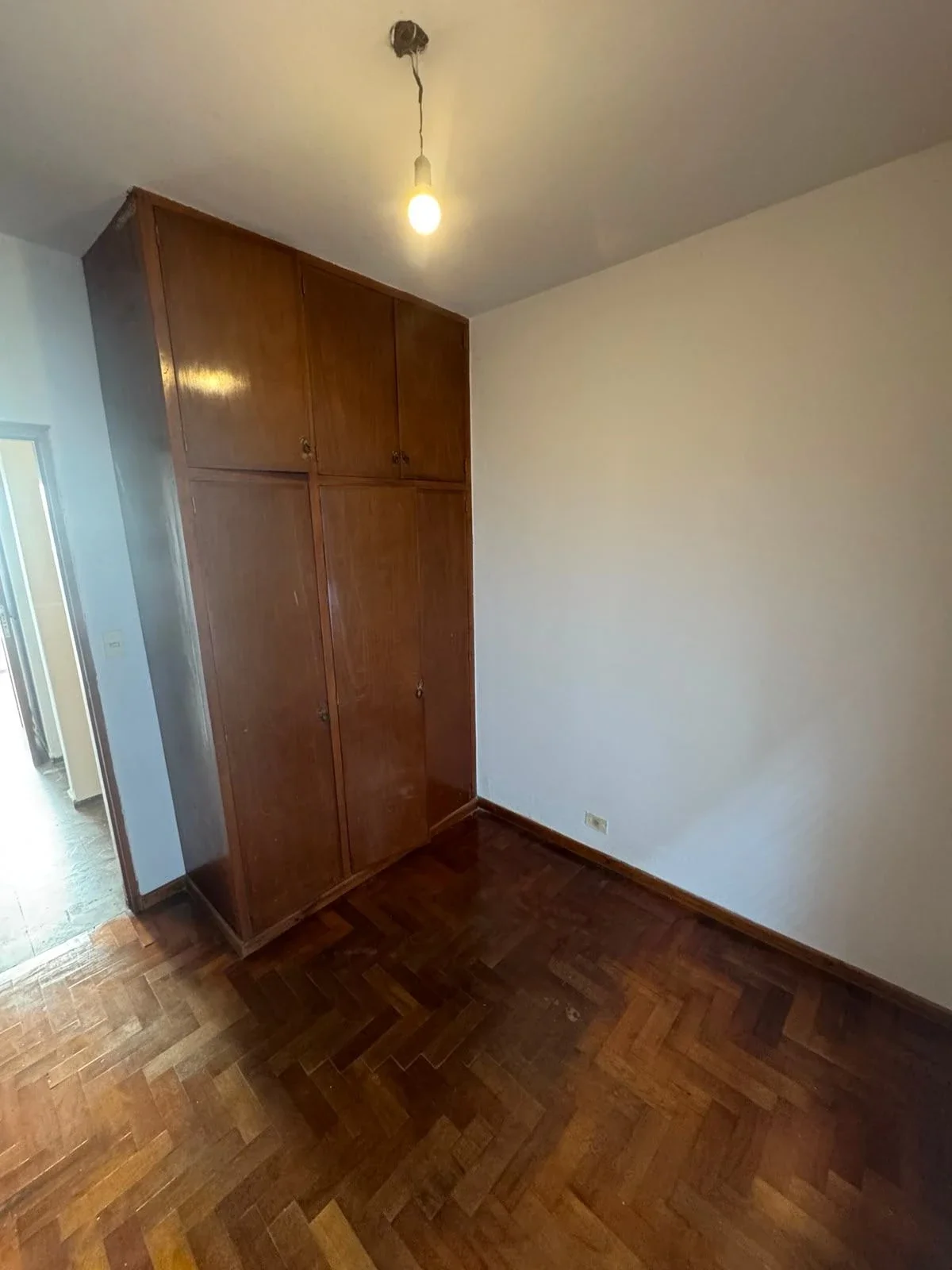 Casa en venta c/ cochera en 4.ª Sección Área Fundacional - Imagen 3