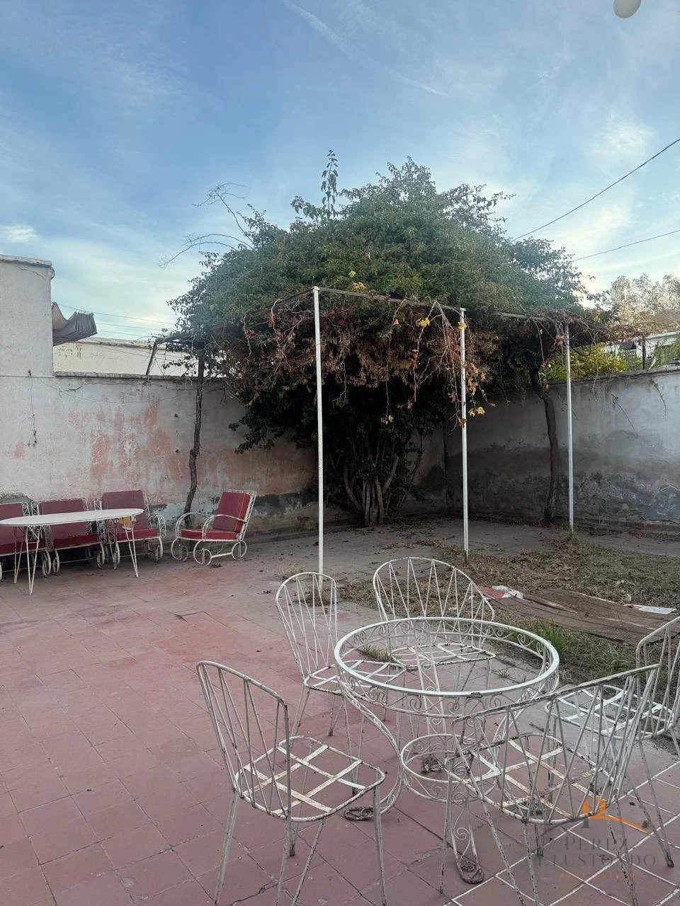 Casa en venta c/ cochera en Otros barrios - Imagen 3