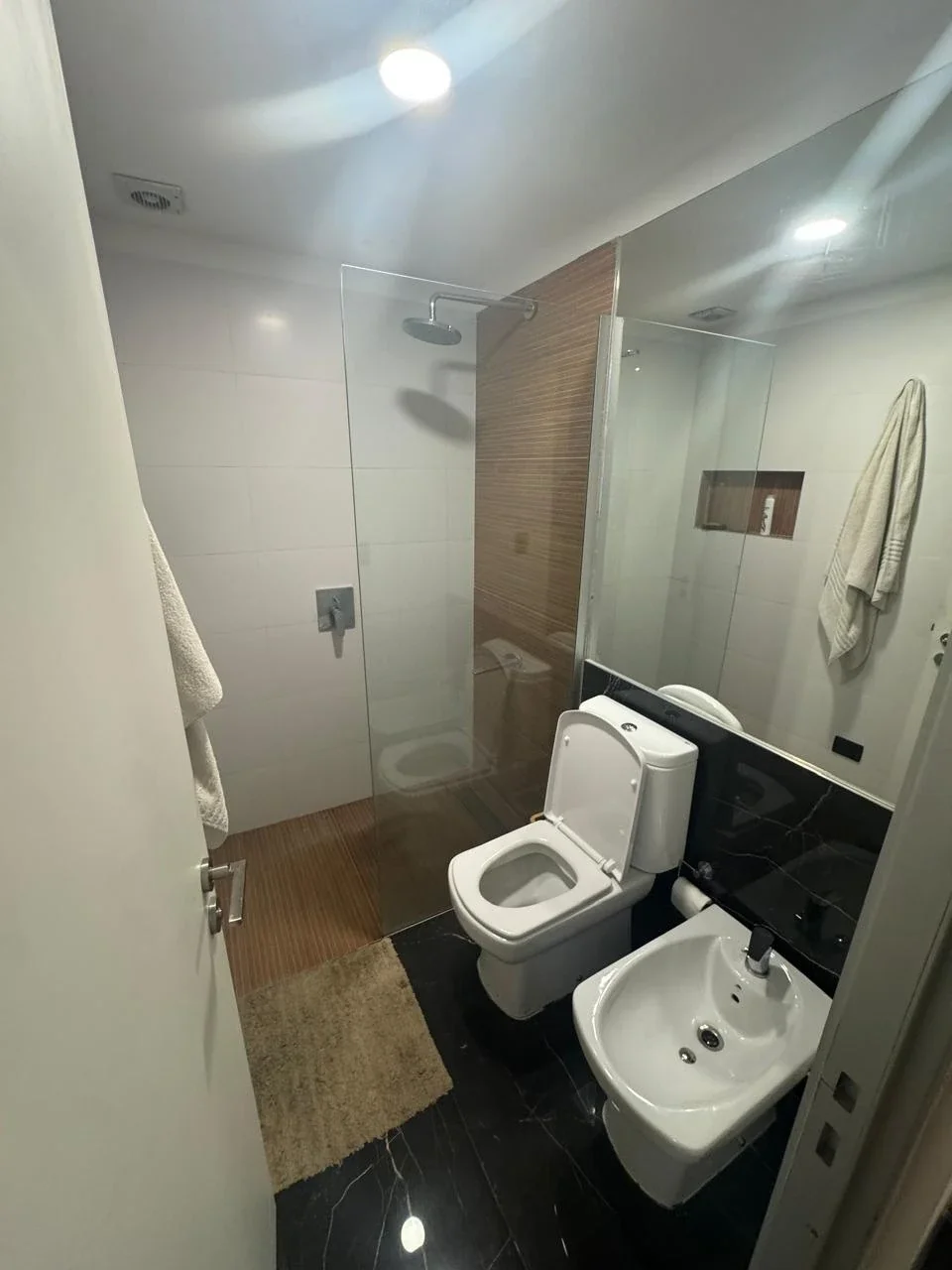 Departamento en alquiler c/ cochera en 5.ª Sección Residencial Sur - Imagen 2