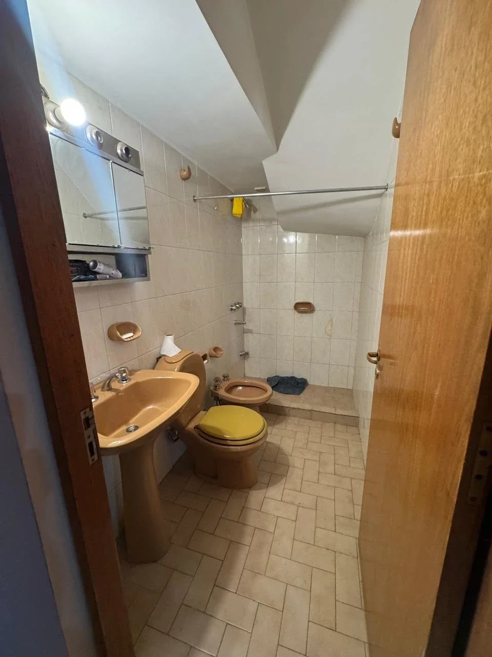 Casa en venta c/ cochera en 4.ª Sección Área Fundacional - Imagen 4