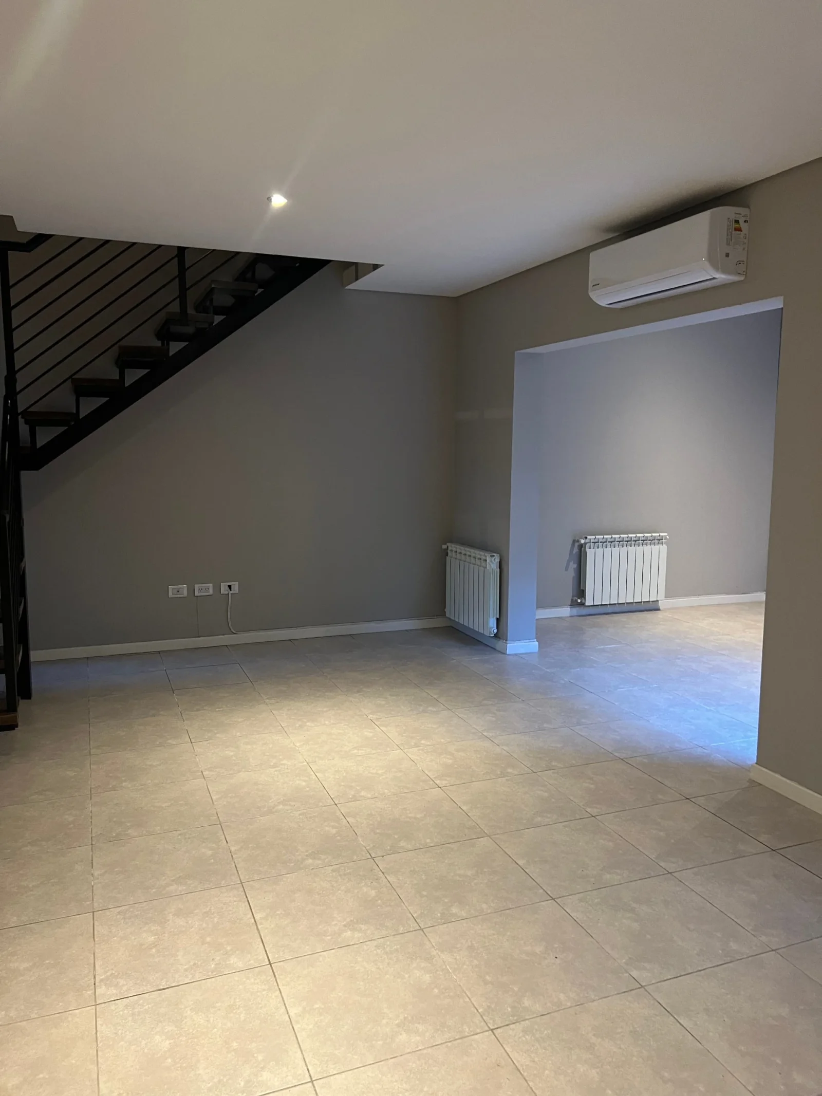 Dúplex en venta c/ cochera en Otros barrios - Imagen 3
