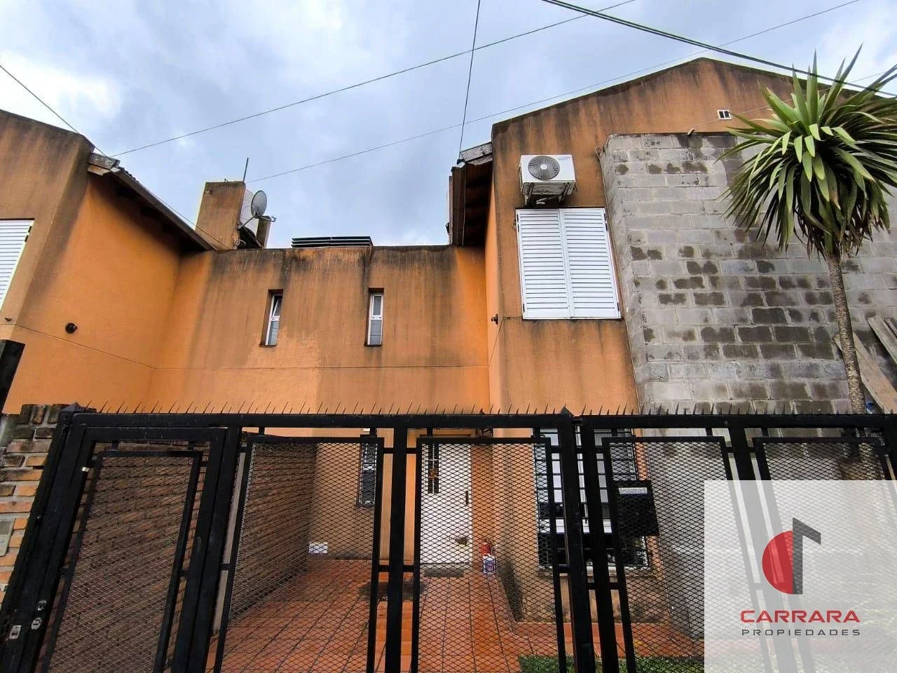 Casa en alquiler de 2 dormitorios c/ cochera en Ciudad Evita BArrio Cotevi - Imagen 1