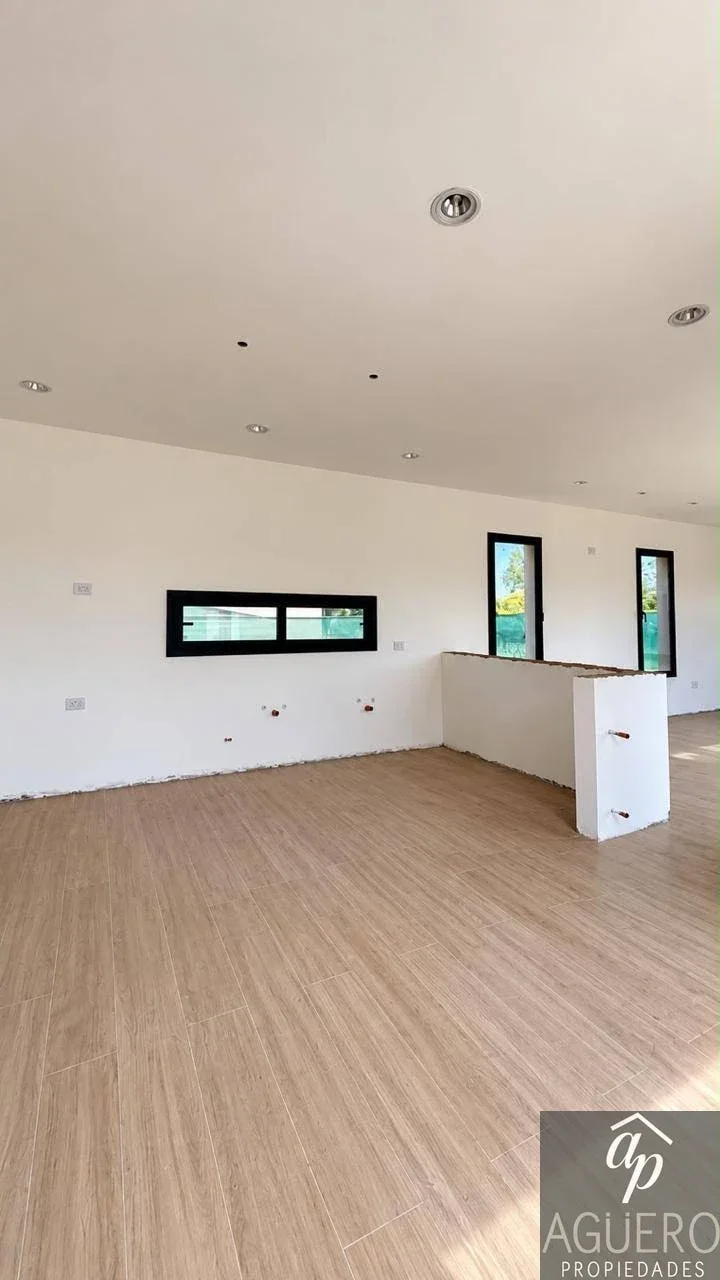 Casa en venta c/ cochera en Jardines de San Lorenzo - Imagen 3