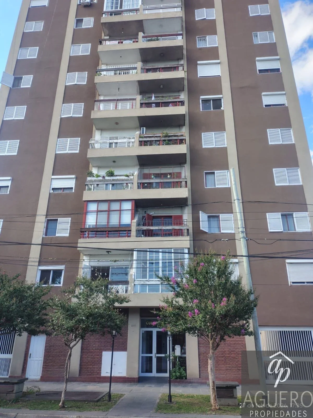 Departamento en alquiler c/ cochera en Otros Barrios - Imagen 1