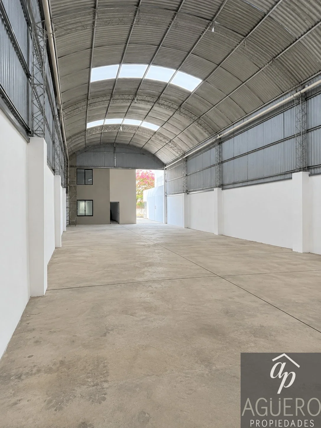 Galpón en alquiler de 320m2 ubicado en Zona Norte - Imagen 2