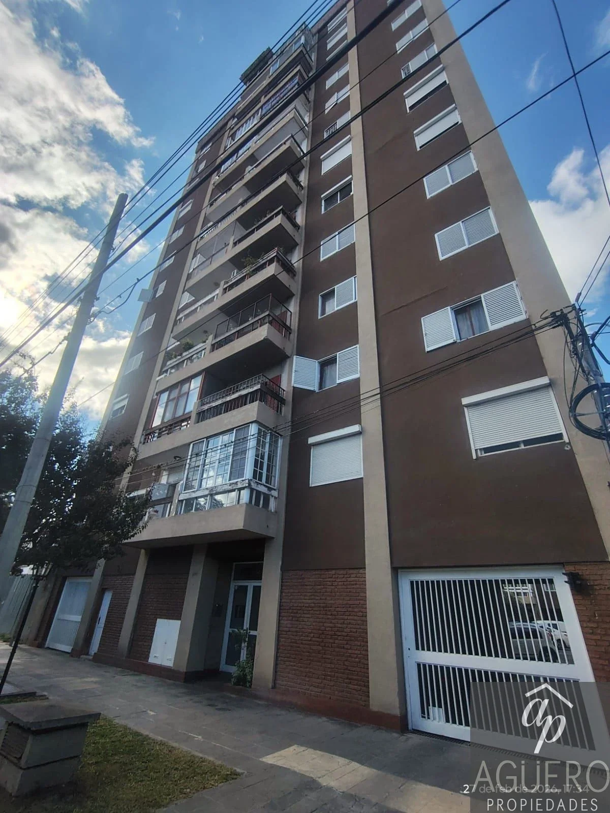 Departamento en alquiler c/ cochera en Otros Barrios - Imagen 2