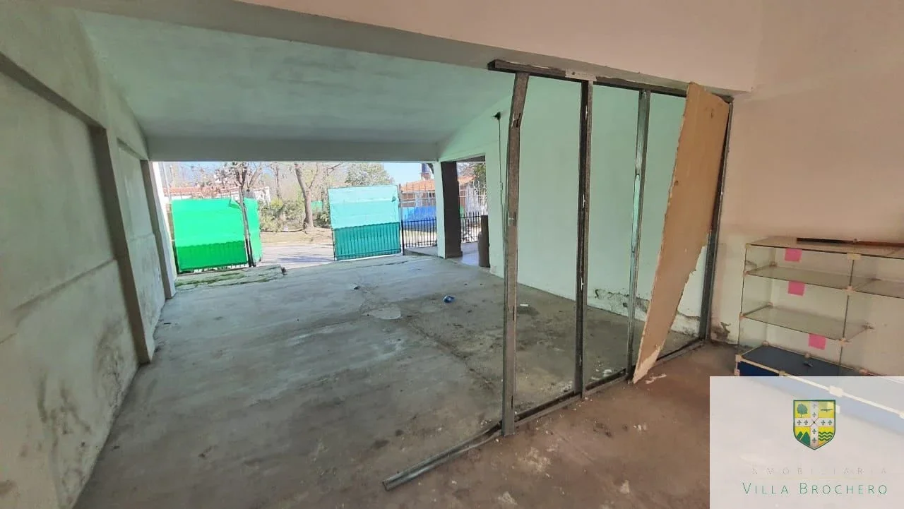 Venta de amplia casa esquina de 2 habitaciones en Mina Clavero K161MC - Imagen 4