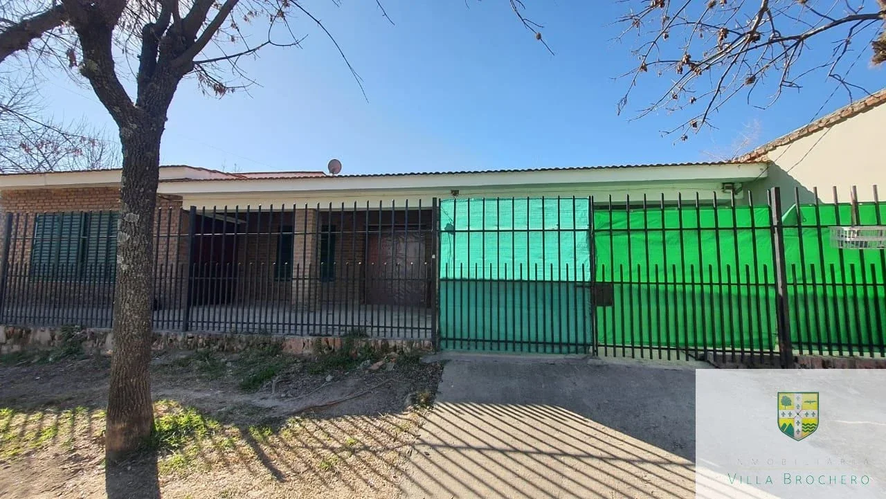 Venta de amplia casa esquina de 2 habitaciones en Mina Clavero K161MC - Imagen 3