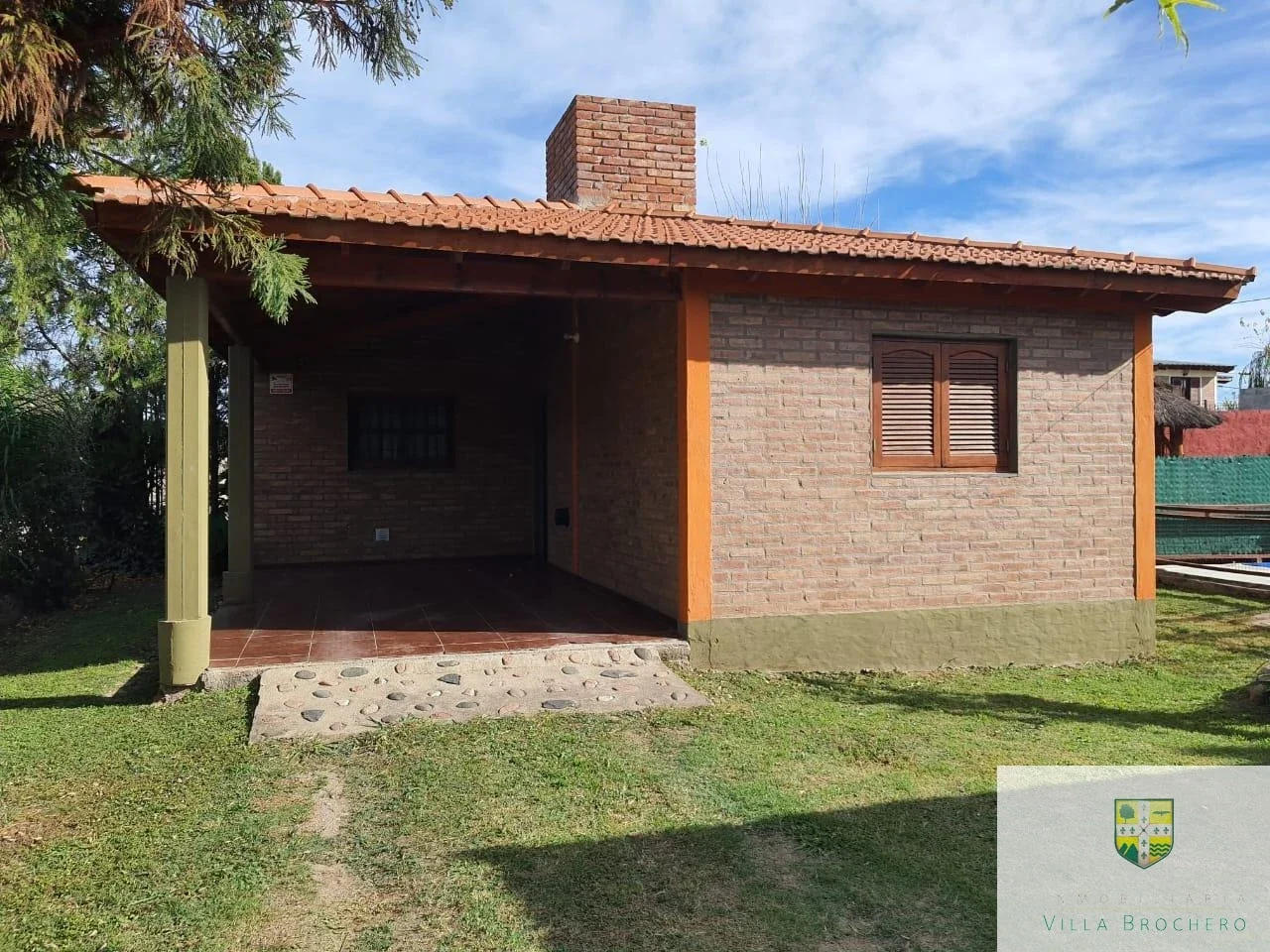 Casa en alquiler temporario c/ cochera en Villa Cura Brochero - Imagen 3