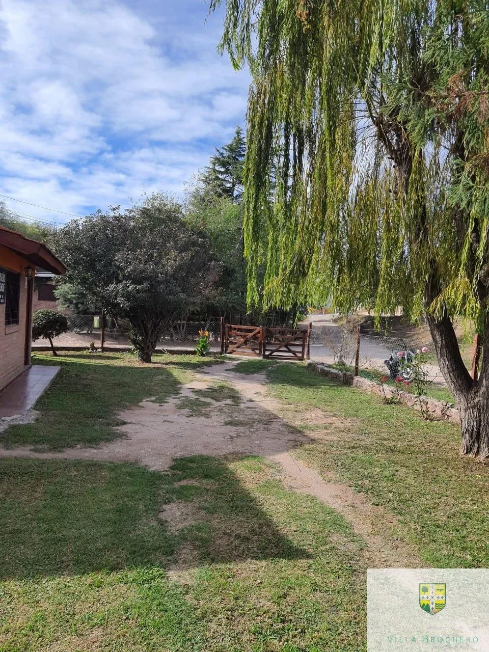 Casa en alquiler temporario c/ cochera en Villa Cura Brochero - Imagen 5