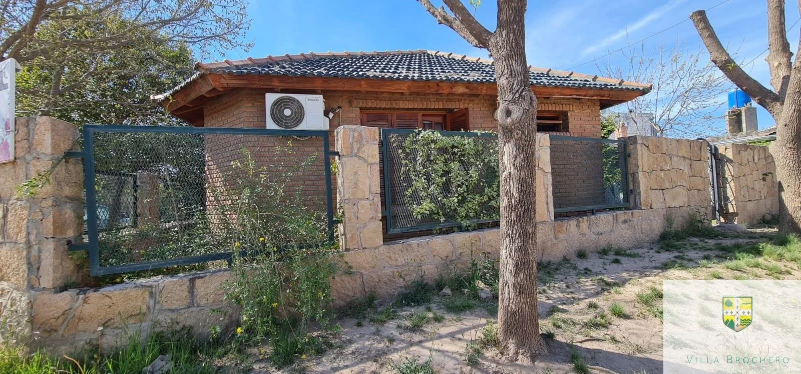 Venta de casa esquina de 3 habitaciones en Villa Cura Brochero K166CB - Imagen 3