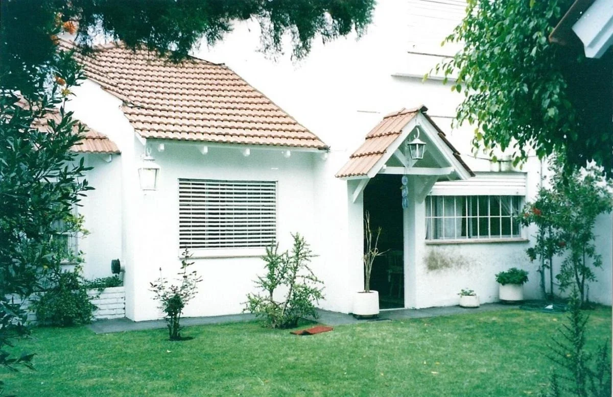 Chalet 5 ambientes en venta con jardín y cochera en Castelar - Imagen 3