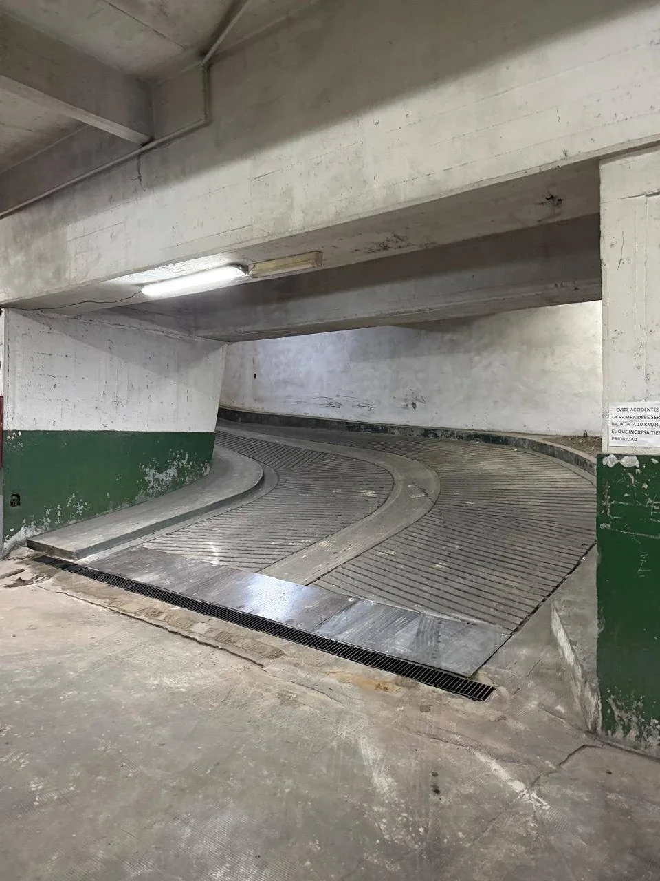 Cochera cubierta en venta en Ramos Mejía - Imagen 5