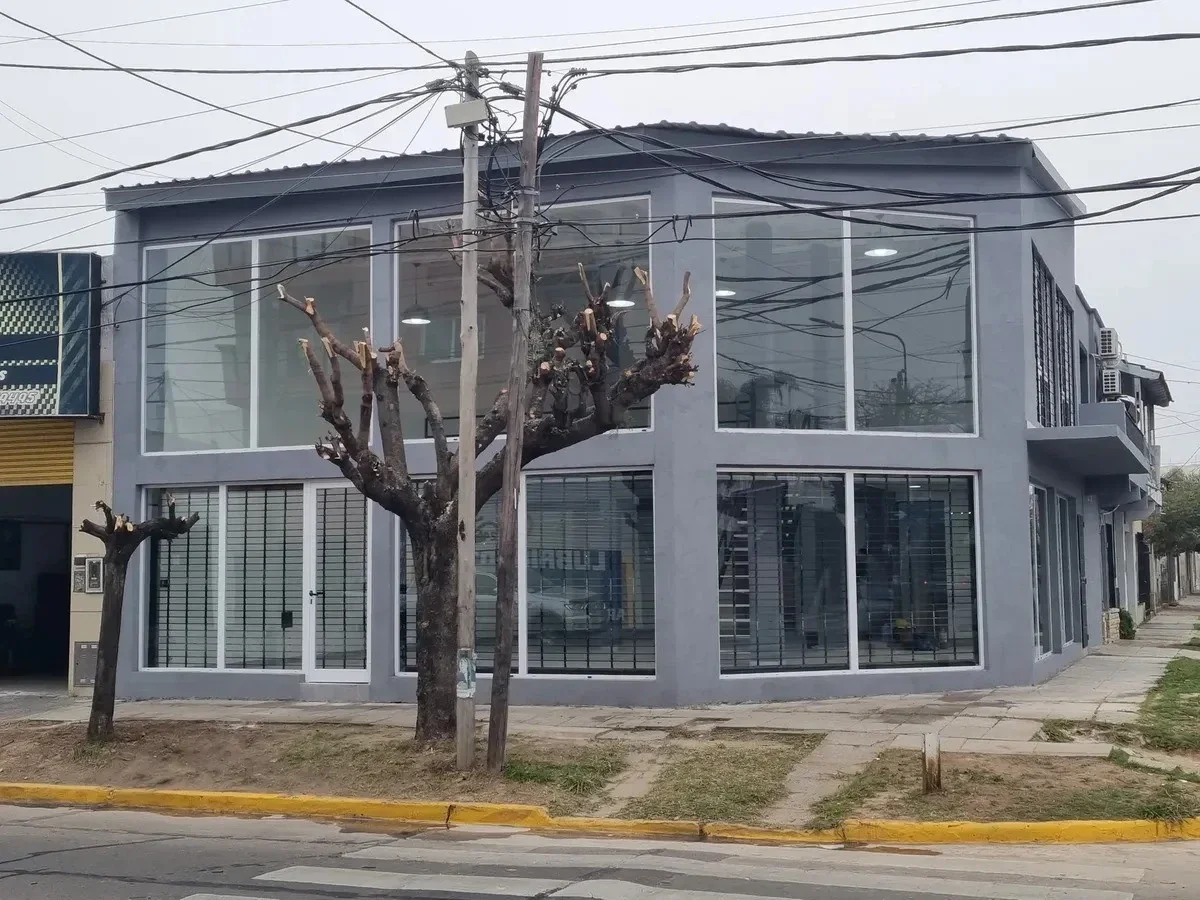 Local comercial en alquiler en Villa Luzuriaga - Imagen 2