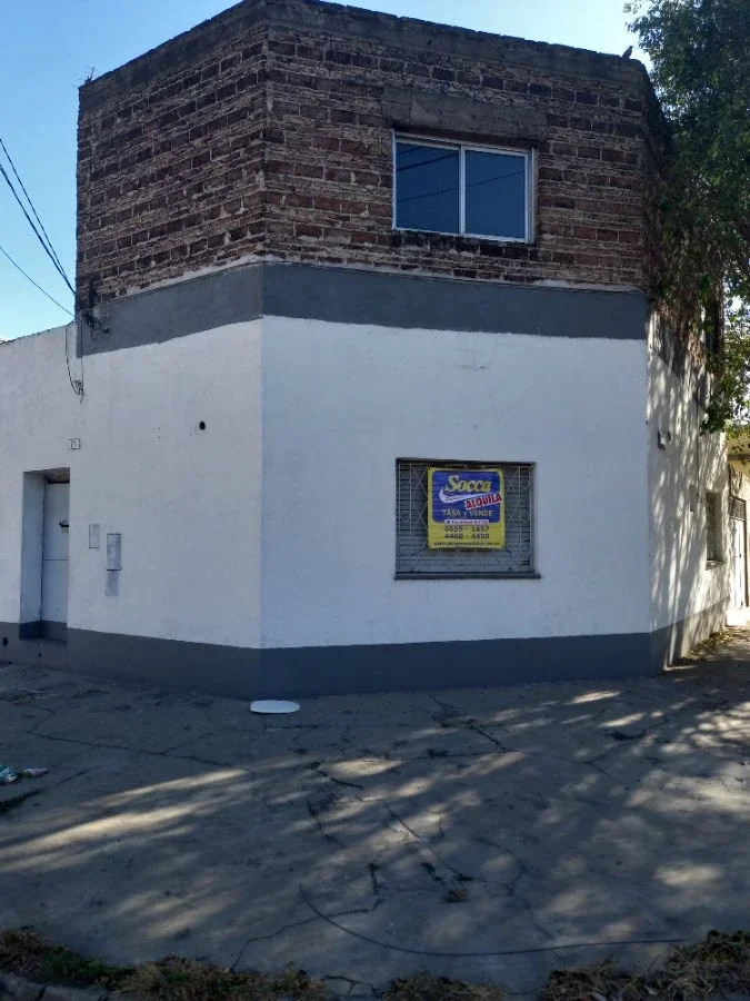 PH en alquiler de 1 dormitorio en Lomas del Mirador - Imagen 2