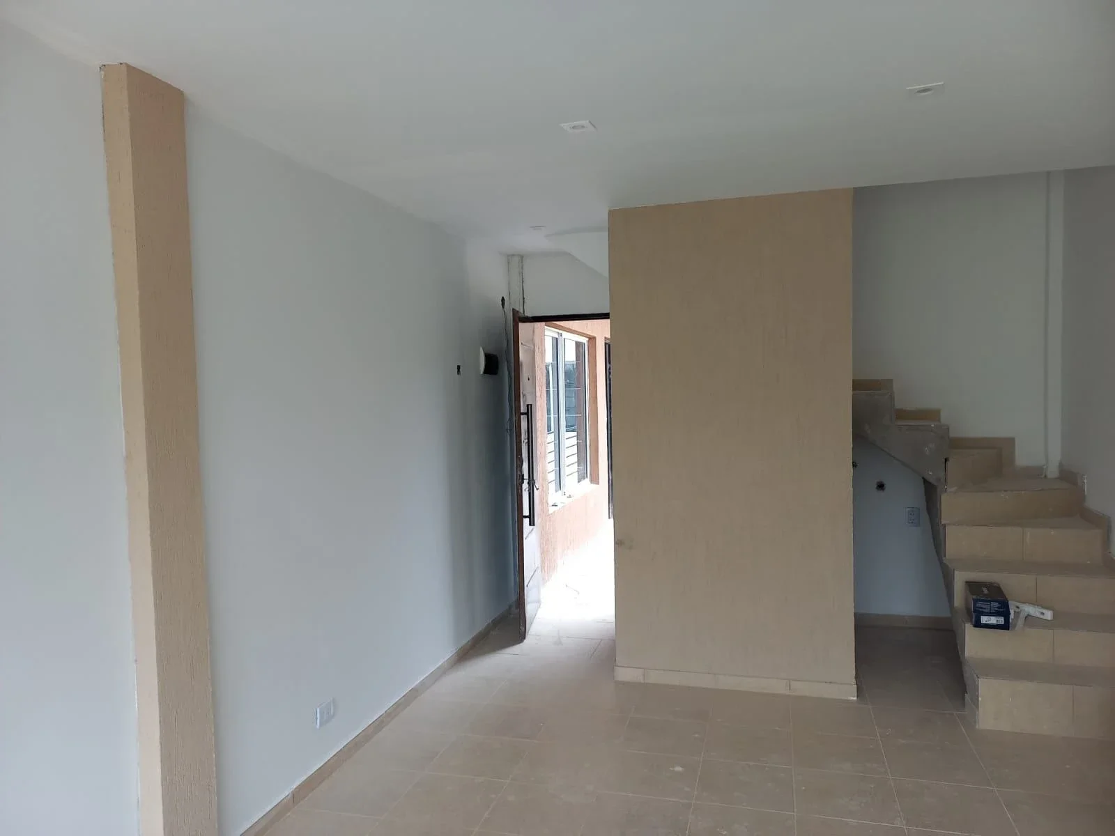 Hermoso dúplex 2 ambientes con pileta en alquiler en Castelar - Imagen 5